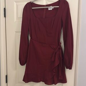Elegant Burgundy Long Sleeve Dress